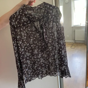 Sand Copenhagen blus  - Fin blus från Sand Copenhagen i nyskick! 