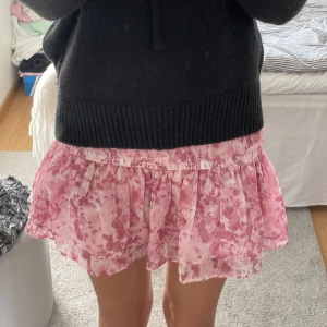 Rosa kjol - Fin rosa kjol! Just nu är den slutsåld på hemsidan 💗😊