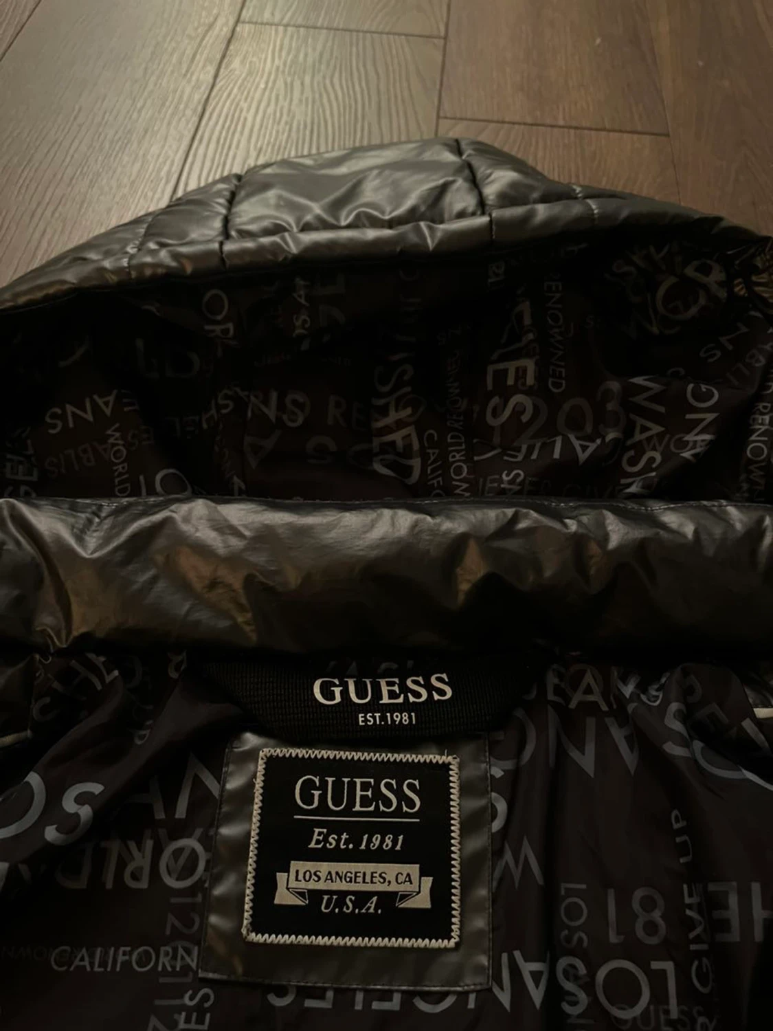 Guess jacka - 90