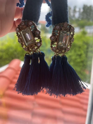 Fina stora blåa örhängen!!💙💙 - Helt nya fina blåa stora örhängen!!💙💙