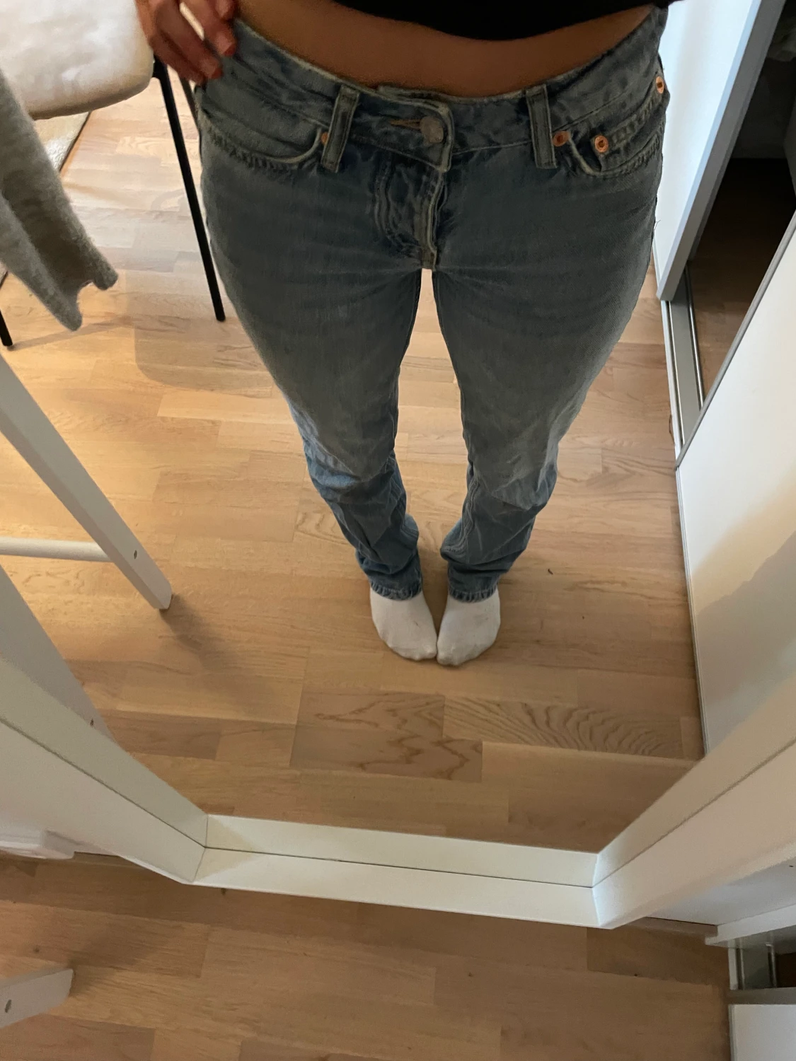 Low waist straight jeans