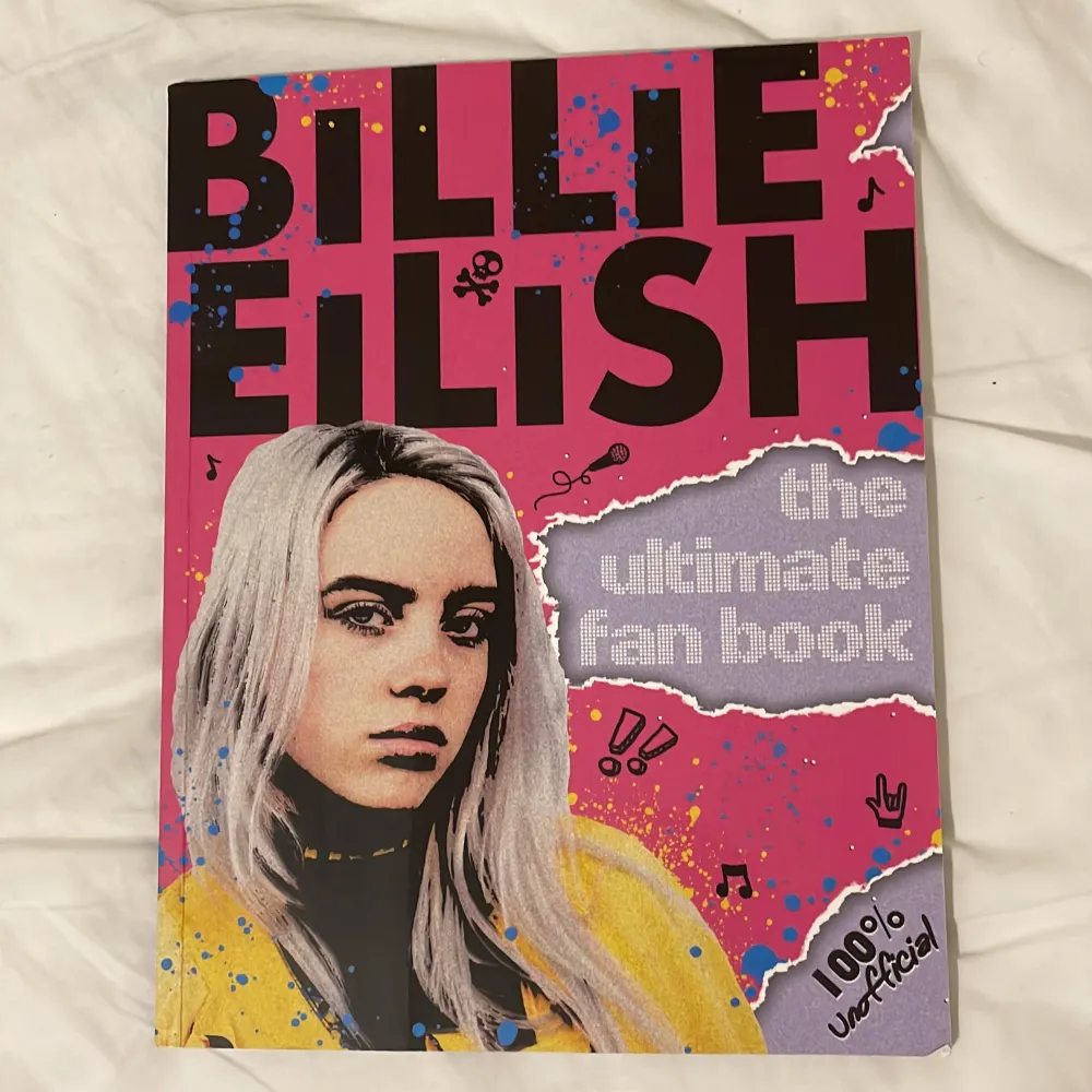 En bok om Billies historia från hur hon fick sin fame och mycket annat i hennes karriär. Köptes på adlibris. Massa spännande fakta om artisten🥰 Det är bara att skriva om ni undrar nåt❤️. Övrigt.