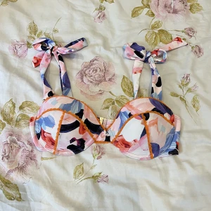 Bikiniöverdel  - Bikiniöverdel från Bymalina, helt ny ❣️