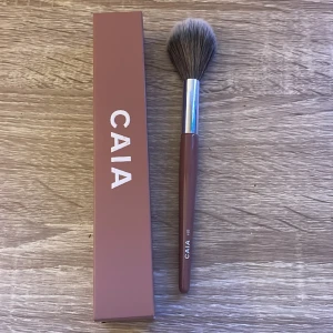 Caia borste - Säljer denna Caia borsten i F05 då den inte kommer till användning, nypris 195kr säljer för 150kr pris kan diskuteras🥰