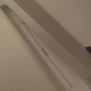 Fotleds armband - Jättefint fotledsarmband som är i nyskick och aldrig använd då jag använder guld smycken⭐️🙌🏻