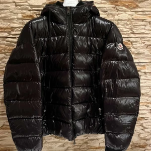 Moncler jacket  - Storlek 6 - L-Xl Skick 9/10 
