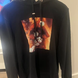 Limitato hoodie - Tjena! Säljer nu min limitato hoodie som fortfarande har mycket att ge! Hör av er vid frågor eller prisförslag