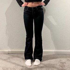 Lågmidjade jeans - Lågmidjade replay jeans⭐️ Storlek xs, skriv om ni har fler frågor
