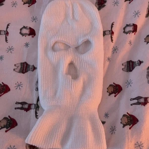 Vit skidmask - Vit skidmask, skimask, rånar luva, huvmask. Onesize