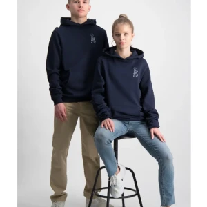 Hoodie 🥰🥰🙏🏻❤️ - Säljer min mörkblåa margaux dietz hoodie från Kidsbrandstore🥰säljer då den inte kommer till användning längre. Endast använd 2-3 gånger, som helt ny. Ny priset är 499kr jag säljer den för 200kr. Jag har storlek 158-164, sitter som en Xs & S