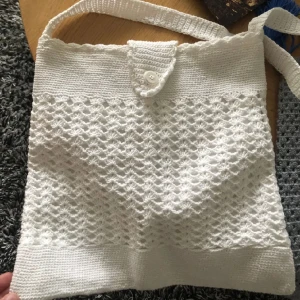 Virkade väskor  - Egen virkade väskor. Passar utmärkt även som strandväska🥰