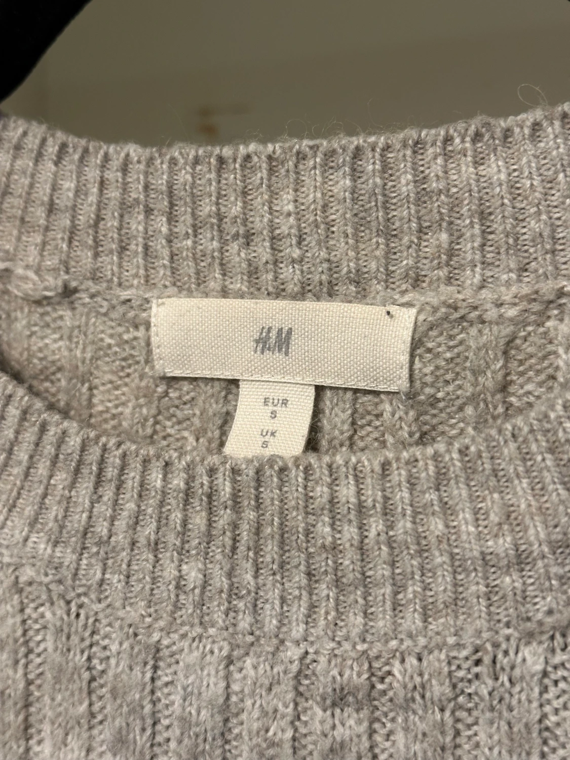 Stickad tröja  - 91