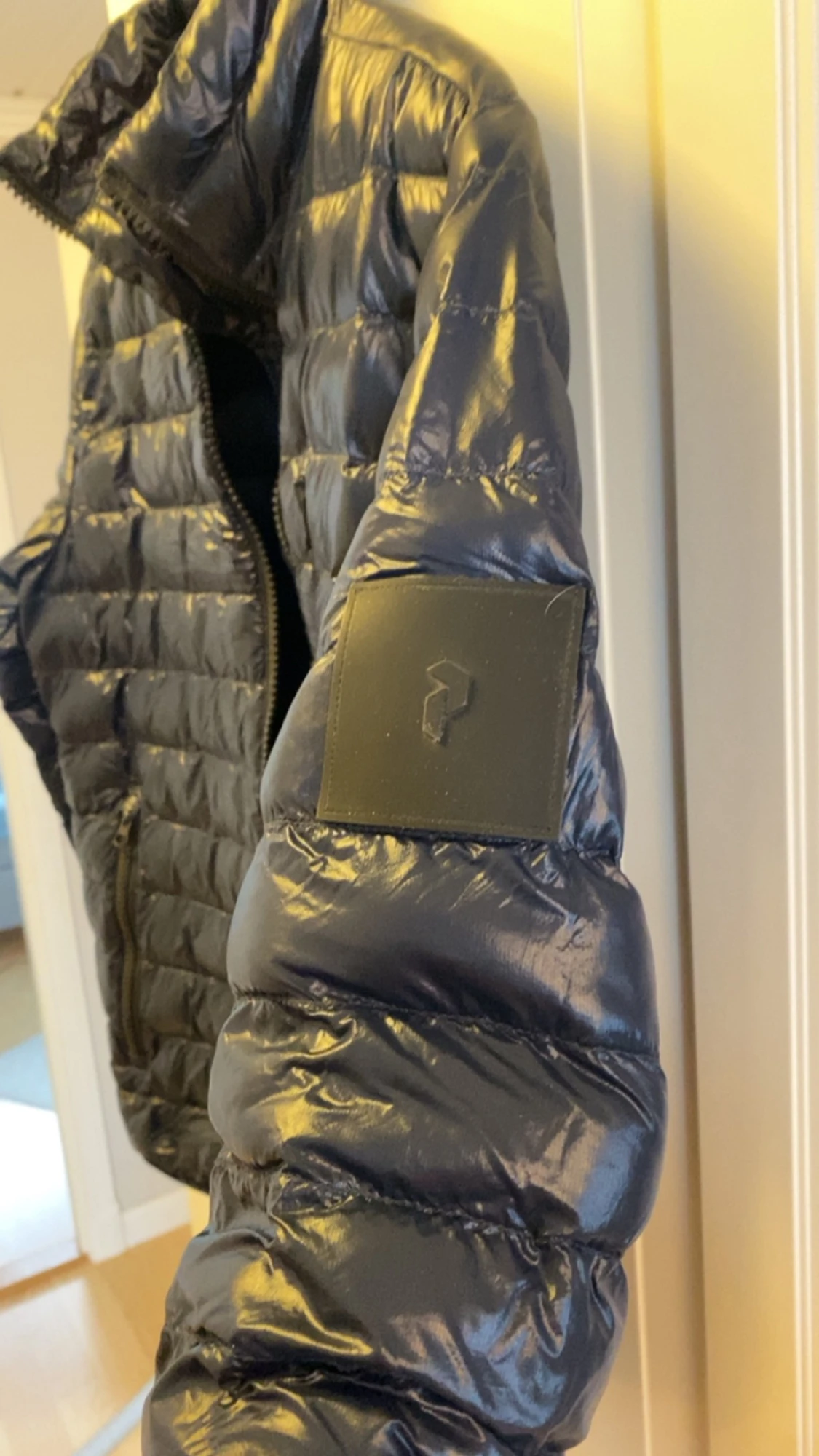 Glansig peak performance jacka - 90