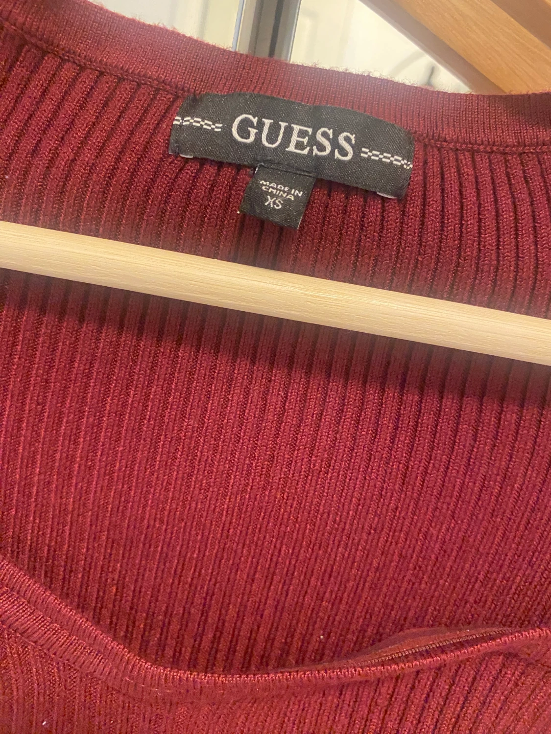 Röd klänning Guess - 90