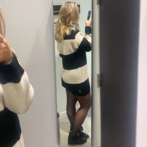 Stickad klänning - Stickad klänning från HM