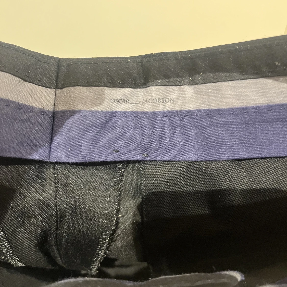 Oscar Jacobsson kostymbyxa - 91