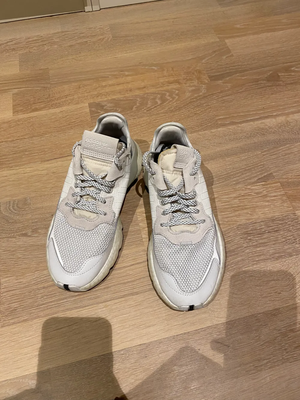 Adidas nite jogger tror hag? Superfräscha . Skor.