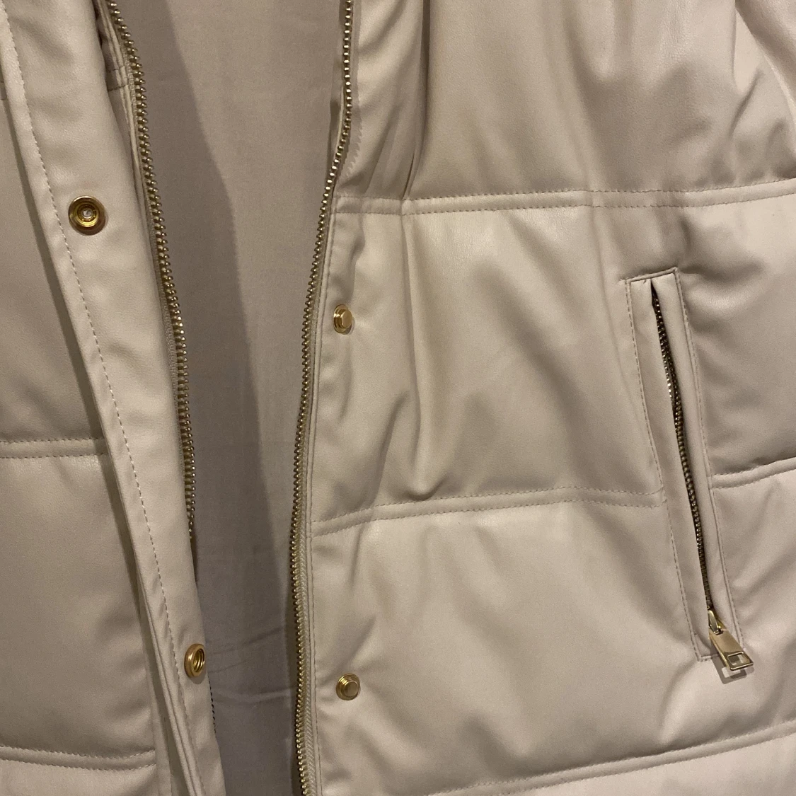 Zara läder väst - 91