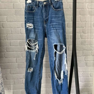 Slitna jeans  - Jätte fina men för långa för mig som är 160cm 