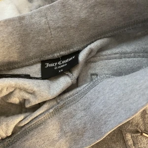 Juicy byxor - Säljer dessa då jag höstrensar garderoben 