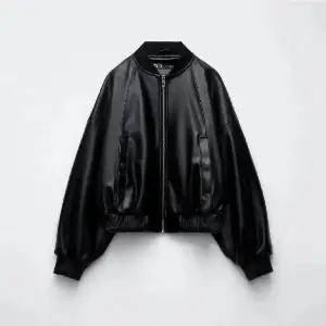 SÖKER denna jackan från Zara i M/L!! Skriv till mig om ni har och vill sälja!!