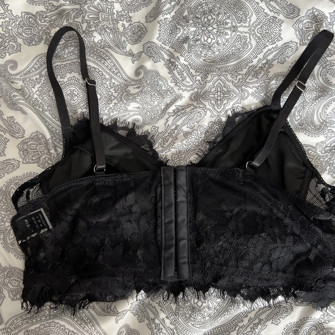 Linnetopp i spets - 91