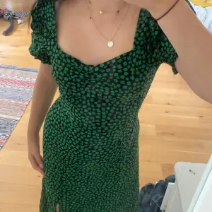 Grön långklänning från h&m💕