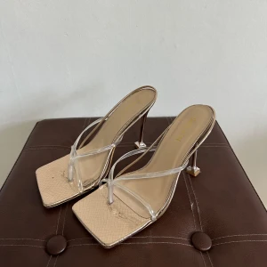 Klackar - Trendiga klackar som passar till allt. ❗️3 för 2 på allt❗️