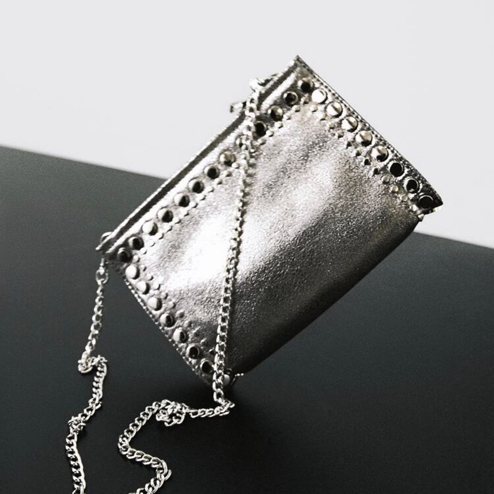 Silver Zara väska - Zara | Plick Second Hand