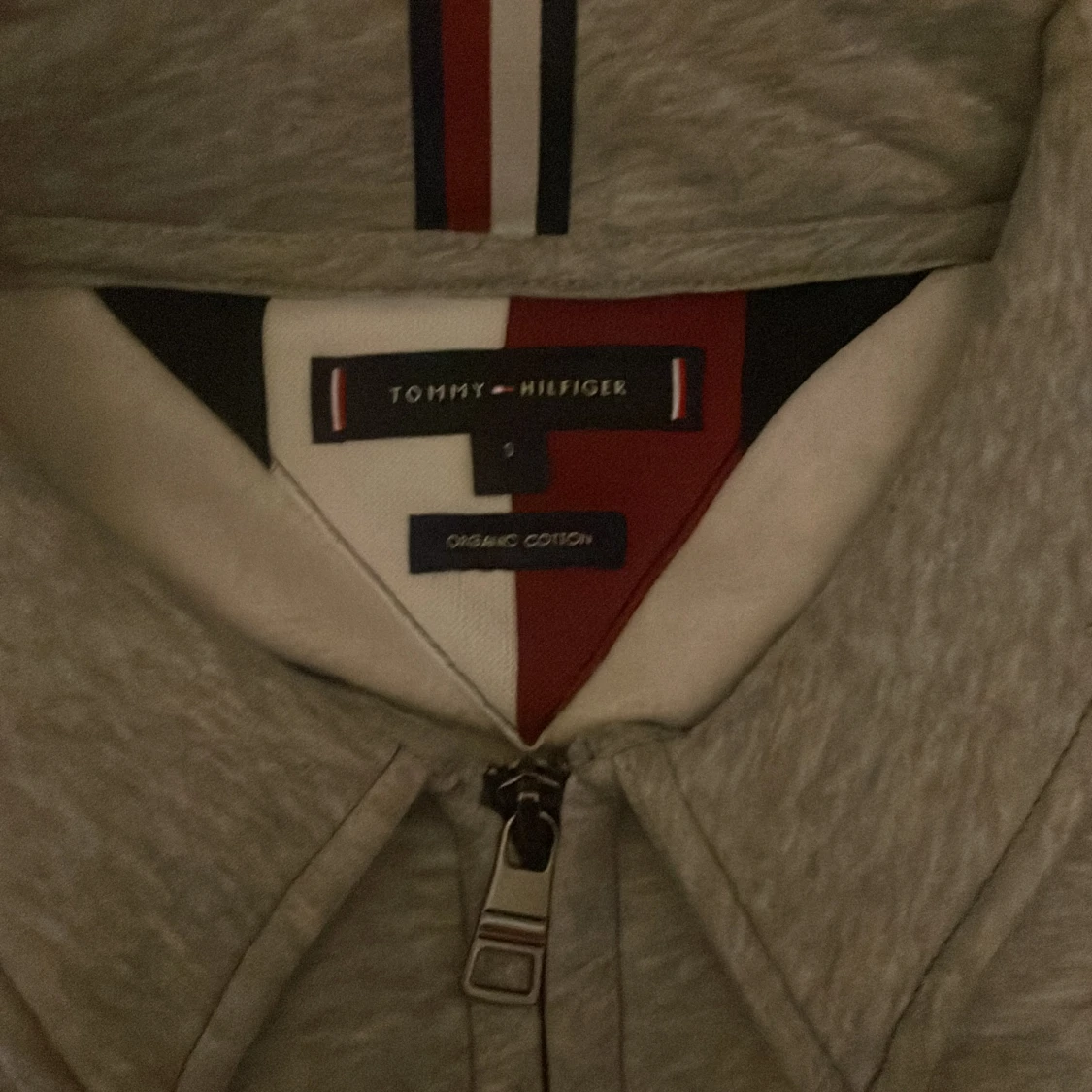 Tommy Hilfiger  - 91