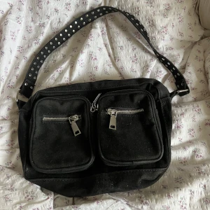 Noella väska - Super fin väska från noella! 