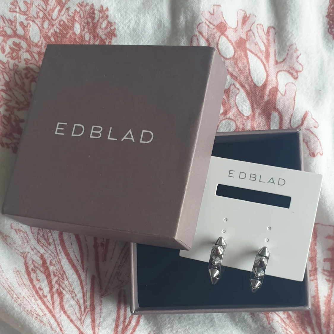 Edlad Peak Creoles S Steel öronhängen