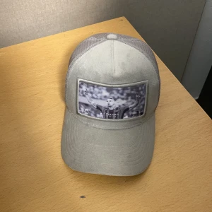 Lozama headwear keps - Keps grå lozama headwear