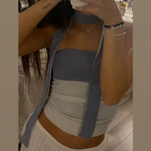 Topp med scarf - Superfin och endast testad💕