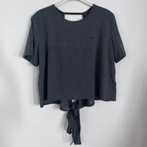 Topp  - Träningstopp från Röhnisch 