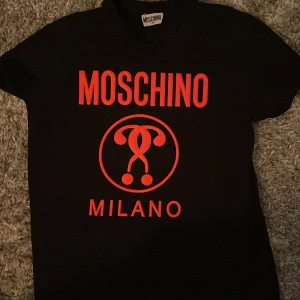 Moschino Tröja  - Moschino Teen, nyskick 
