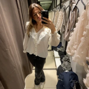 Zara blus - Säljer min jättefina Zara blus