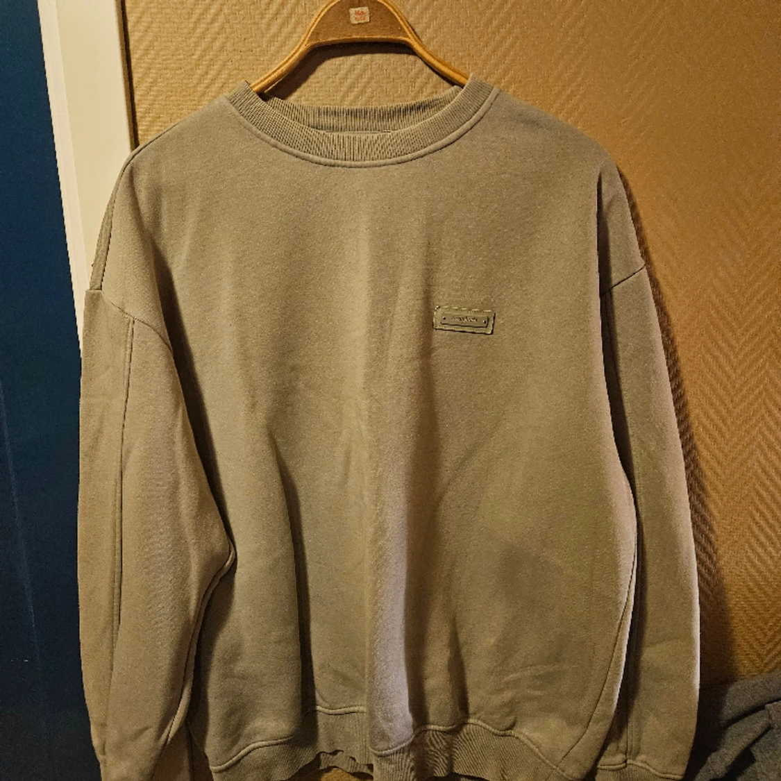 Crewneck