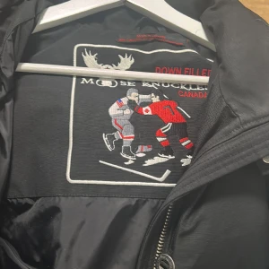 Mosse knugckles - Moose knuckles jacka storlek s pris 5000