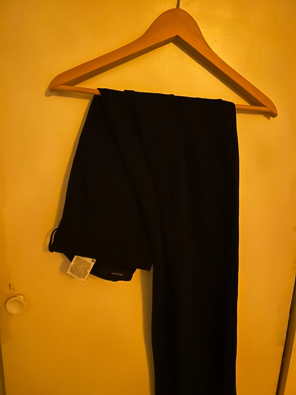 Svarta kostymbyxor