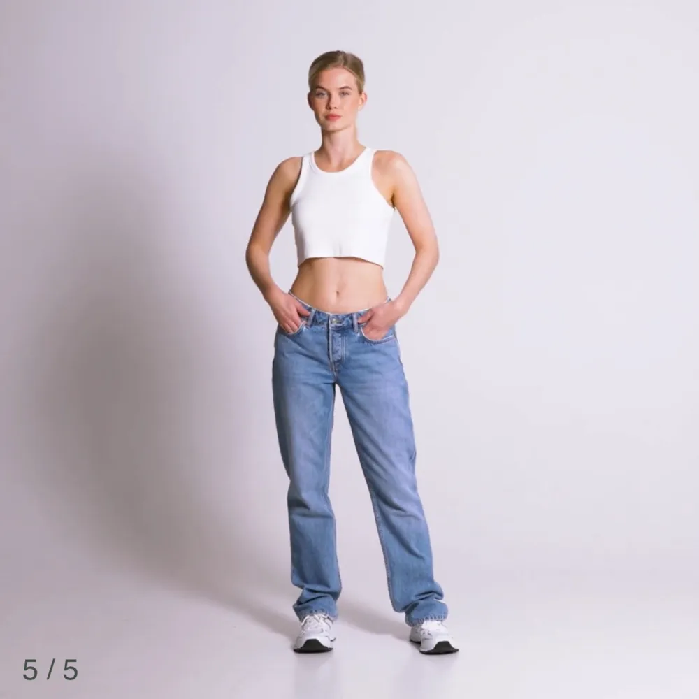 Säljer två par low waist icon jeans från lager 157 som inte kommer till användning längre, har ett par gråa och ett par blåa som syns i bikderna 🤍skriv om ni undrar något eller vill ha mer bilder osv 💛. Jeans & Byxor.