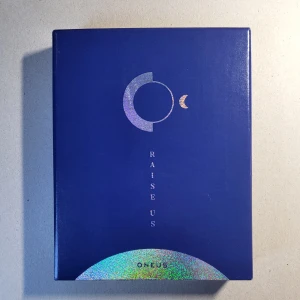 Oneus: Raise Us - Oneus album som jag säljer. Photocards finns och andra bilder också. CD skiva fungerar
