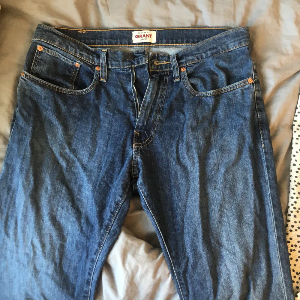 I got these jeans a few years ago but got tired of them cause they look a bit too masculine so I ended up not wearing them. In perfect condition, strong fabric and high quality.. Jeans & Byxor.