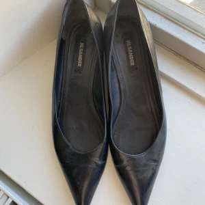 Jil Sander - Jil Sander klackar i toppskick! Pris kan diskuteras:)