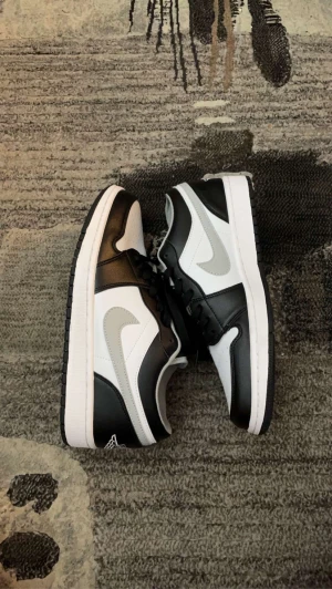 nike dunk low black white - Endast testade Varit en del av min kollektion av skor Storlek 43  