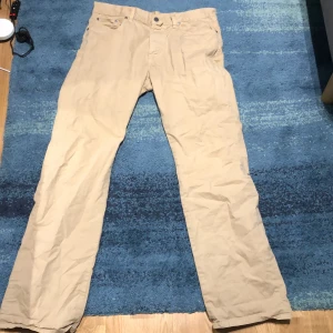 Gant chinos - Beigea chinos från gant