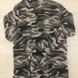 Militär Tröja - Turtle Neck Tröja. Stretchig material