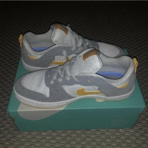 Nike skor - Skor från Nike sb aldrig använda!! Sälja pga för små. Storlek 38.5