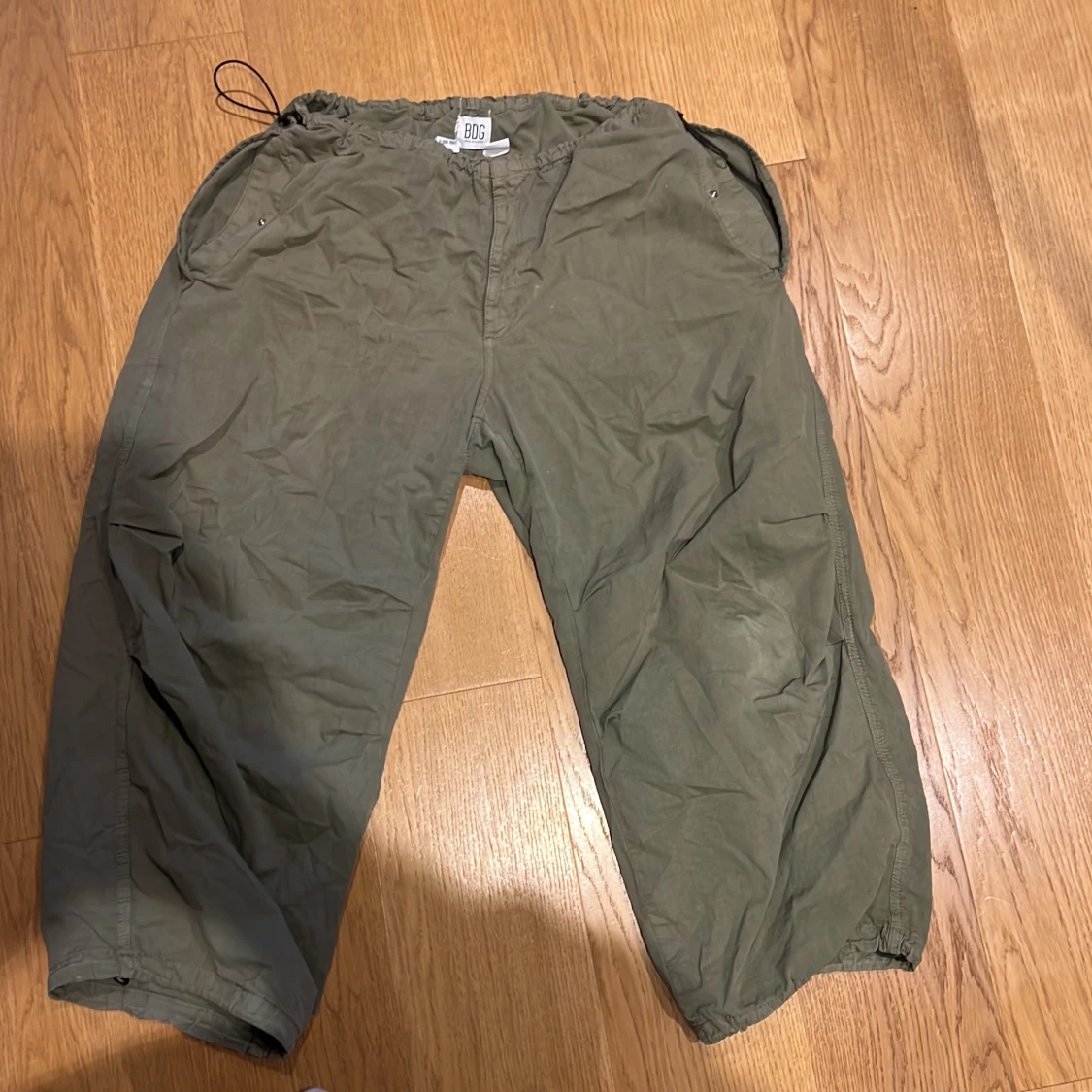 Parachute pants