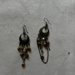 Örhängen  - Fina örhängen köpta secondhand 